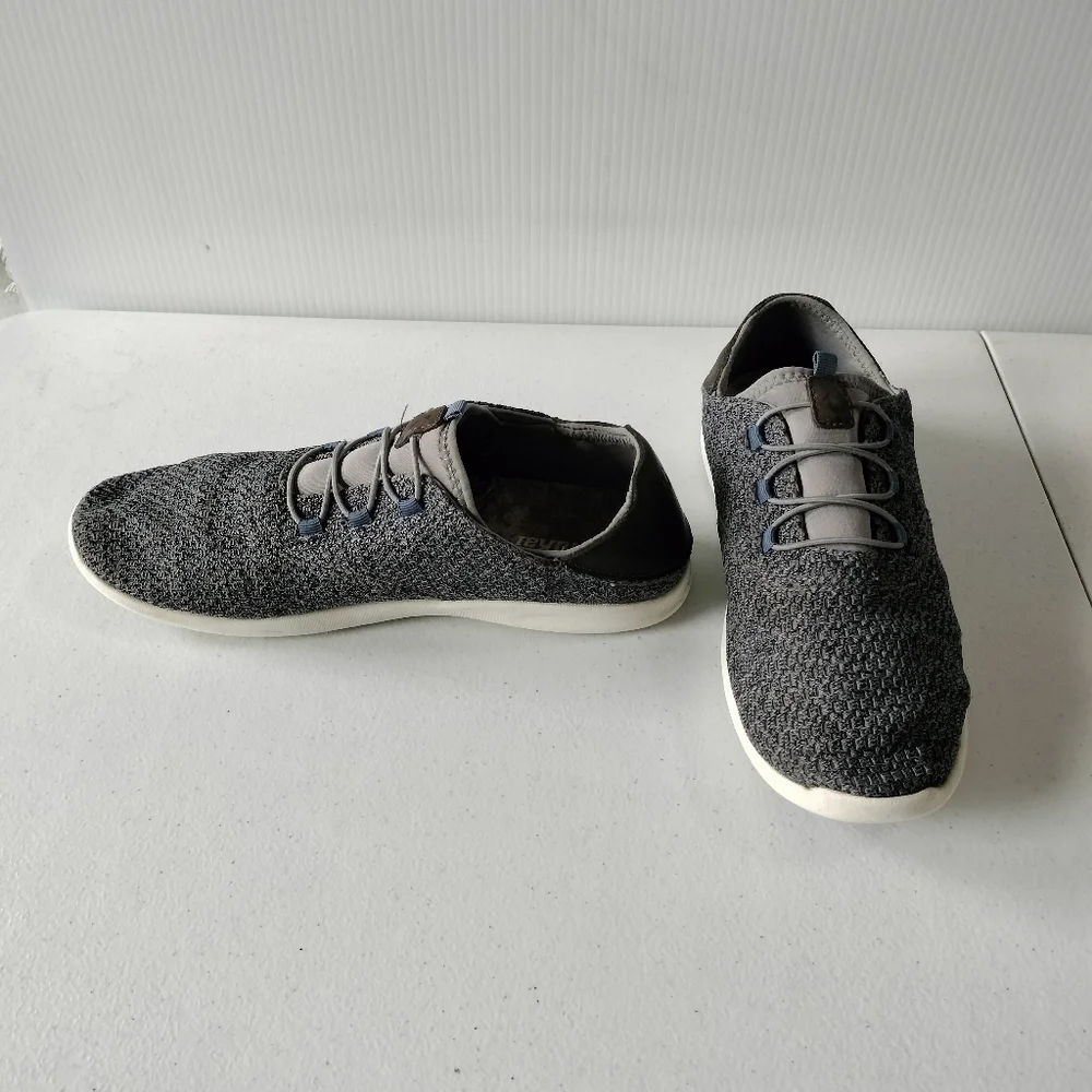 OluKai 52225 sneakers